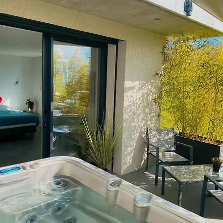 O2m Gresy Sur Aix Appartement *