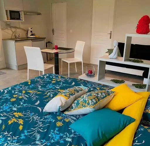 O2m Gresy Sur Aix Apartment *
