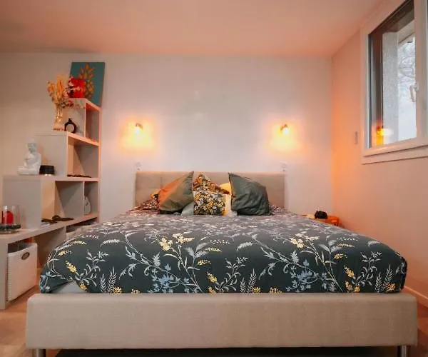 O2m Gresy Sur Aix Apartment *